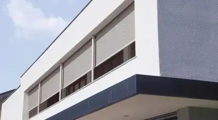 WAREMA Schacht-Basis-Markise mit Fallarm