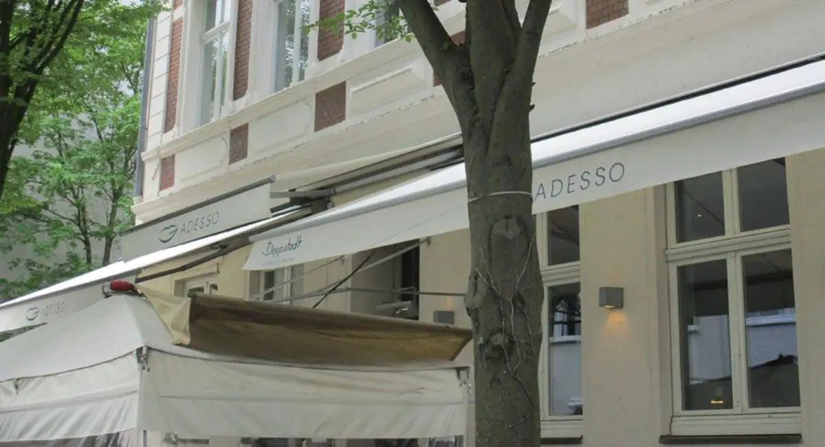 Adesso Düsseldorf mit neuer Markise